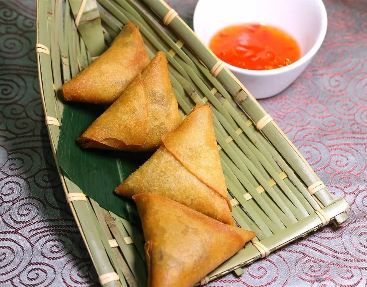 Замороженные готовые блюда в азиатском стиле со вкусом карри, китайские самосы