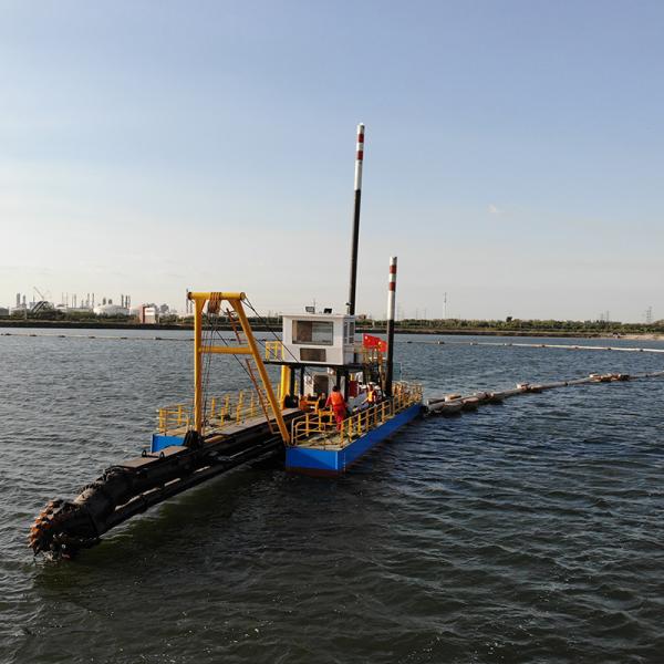 Solid Capacity 600m3/H Discharge Distance 1500m Length 38m Sand Dredger with CE/ISO
