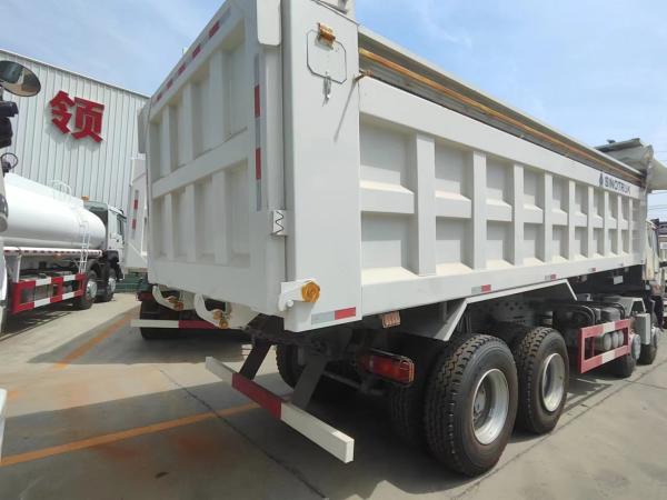 Rodas HOWO branco Tipper Dump Truck High Horsepower 371HP de LHD 8×4 12