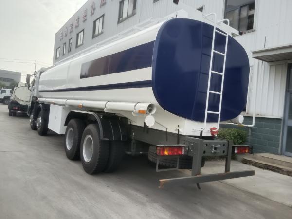 Heavy-Duty HOWO 8*4 400HP LHD Fuel Truck 40CBM Double Tank System For Long-Range Fuel Distribution White