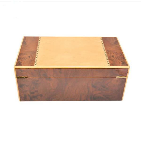 Custom Moisture Regulating Antibacterial Stable Spanish Cedar Wood Cigar Box Humidor