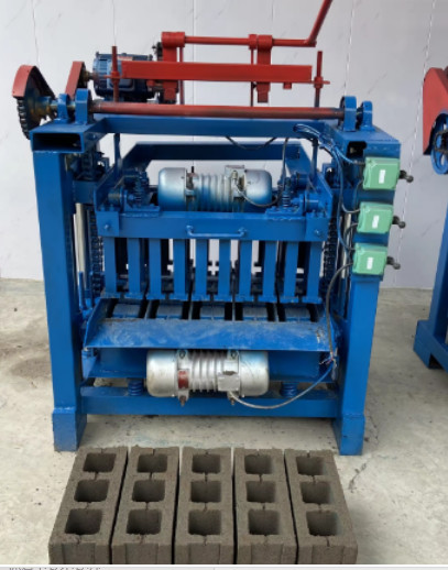8.8kw Power Cement Brick Making Machine for 1-14 Bricks Molding Quantity Production
