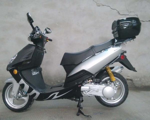 59mile/H 150cc Adult Motor Scooter 13 Aluminum Rim With Chromaticity