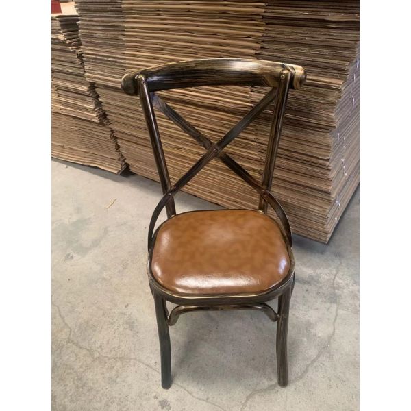 Customized Retro Industrial Fast Food  Furniture Wooden Cafe Restaurant Tables and Metal Leather Chairs