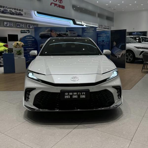 2022 Toyota Camry Гибридные электромобили Бензиновый бензиновый автомобиль 178hp E-Cvt Twin Engine 2.5He Elite Plus Edition