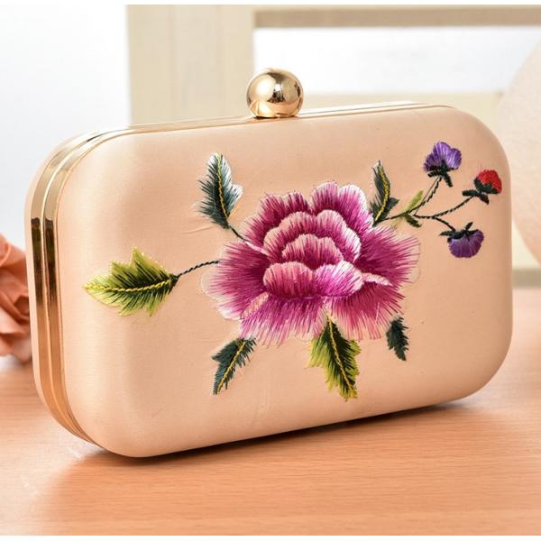 2016 Korean version of the new Ms. Clutch evening bags embroidered ethnic female fashion