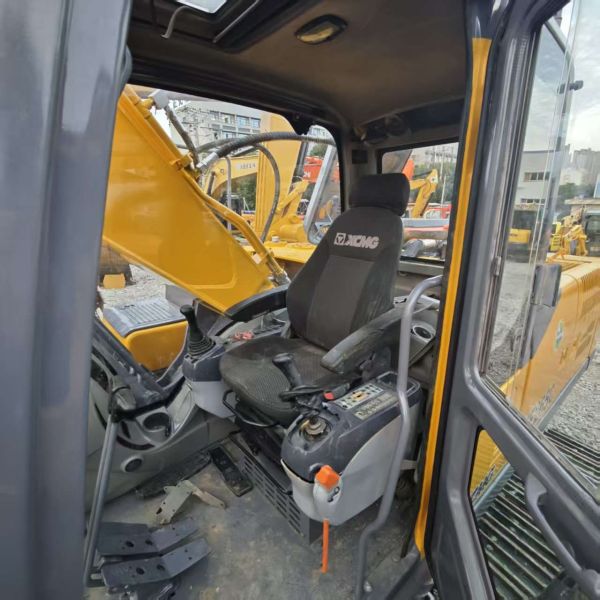 New XCMG Excavator 27 Ton XE265C Middle Second Hand Excavator Mini Digger China Original Imported Good Condition