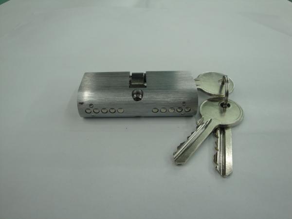 60mm Euro Profile Oval Shape Double Brass Cylinder Lock with 3 brass normal keys Surface finish Chrome brushed