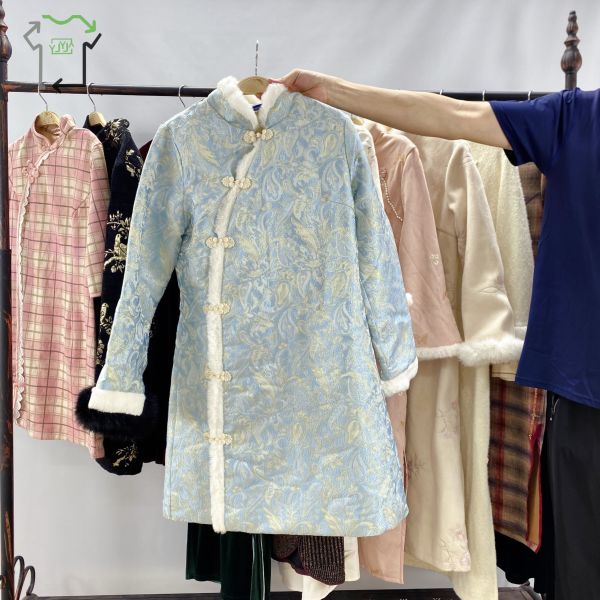 Traditional Style Used Winter Clothing Thick Cheongsam Elegant Vintage Clothes
