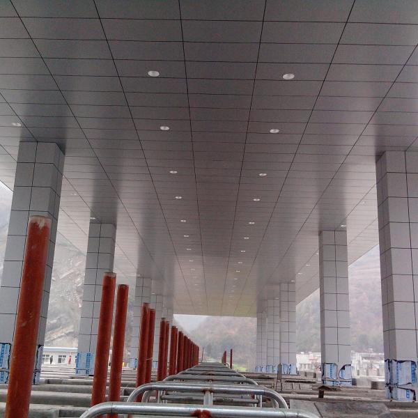 Сень бензоколонки S355JR полиняла сарай крыши 500m 1000m рифленый