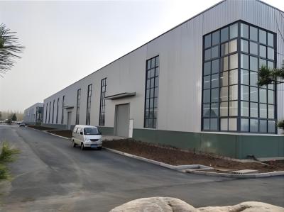 Criar um ambiente de trabalho seguro e confortável com um armazém de construção de metal