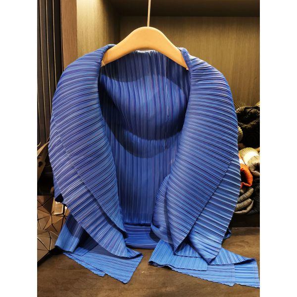 High-End Summer Jacket with Niche Design Pleated Top New Style Large Lapel Loose Casual Solid Color Irregular Dye Processed