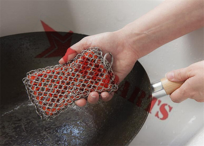 Связь пусковой площадки Chainmail съемного кремния Scrubbing вверх с сеткой кольца для чистки литого железа