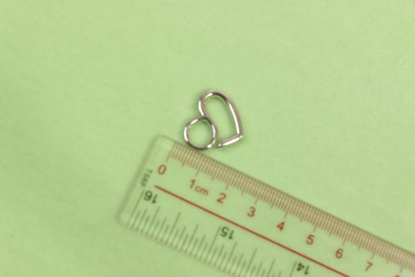 20mm Decorative Clothing Buttons Heart Shaped Bright Silver Multiapplication