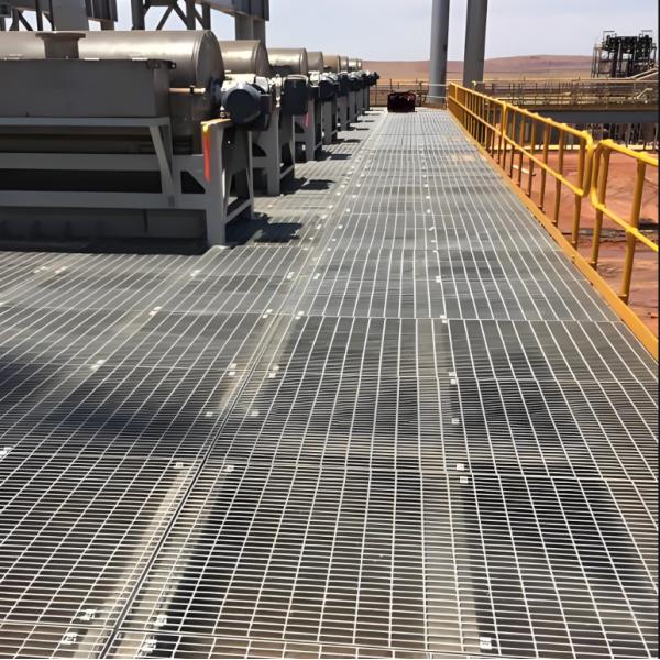 Plain I-Bar Walkway Galvanized  Steel Grating For Trench Steel Drain Grate