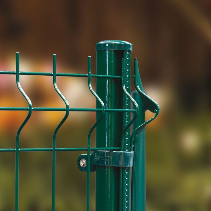 Hsj 3D Triangle Bend Welded Fence Outdoor Galvanized Metal Perimeter Fencing System