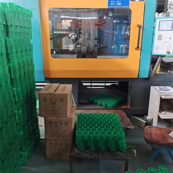 CE/ISO9001/ISO14001 Certified 38 48mm Plastic Grass Paver for Parking Lot and Driveway