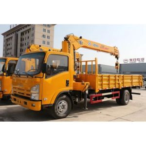 Isuzu 4X2 3.2tons Truck Mounted Hydraulic Crane , Truck Mounted Telescopic Boom Crane