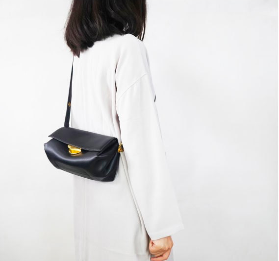 ODM PU Shoulder Bag Broadband Soft Leather Messenger Bag