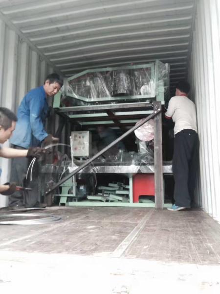 Full Automatic Double Standard Twisted Barbed Wire Making Machine  CS-A