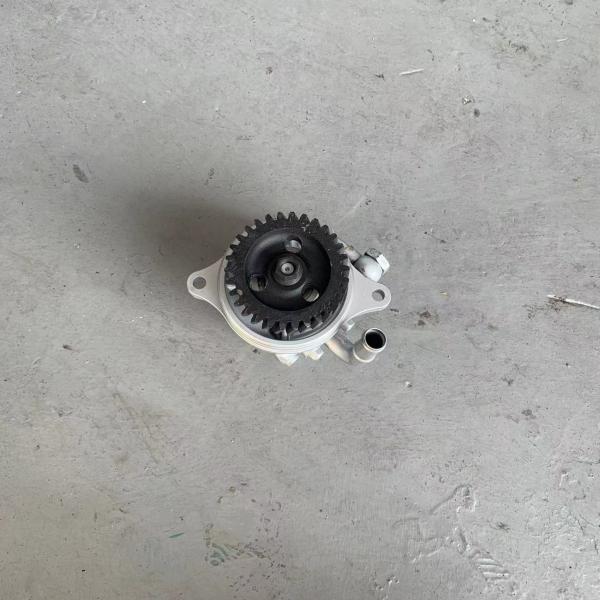 Precision Crafted 4HK1 Power Steering Pump For Isuzu Construction Machinery