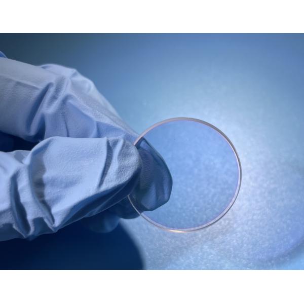 Высокоустойчивое сапфировое стекло разделяет голубые красные ясные части покрытия АР