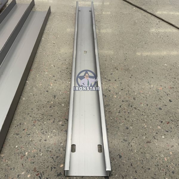 “Full Automatic Hydraulic Quick Change CZ Purlin Roll Forming Machine for Construction Full Auto Quick Change CZ Purlin Making Machine for Building Materials”