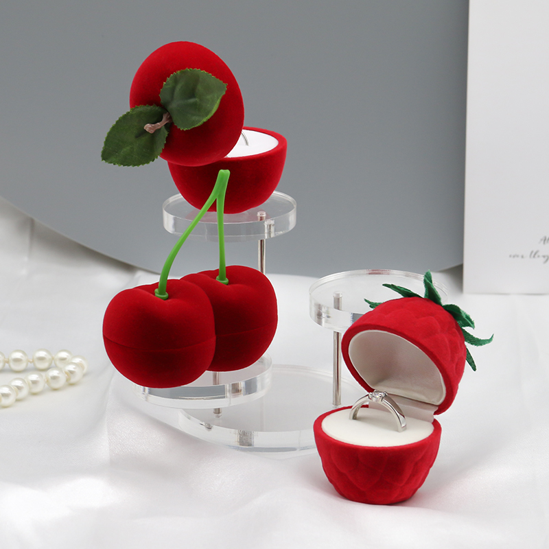OEM Logo Velvet Red Luxury Flocked Ring Box Jewelry Gift Box Eye Catching Design
