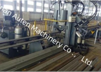 Ligne de poinçonnage, marquage et cisaillage d'angles CNC personnalisable avec une force de poinçonnage de 630KN, 4 groupes de lettres de marquage