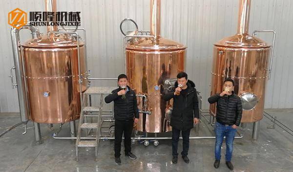 Three Vessles Beer Brewing Kit 2000L Brewhouse With 8 Units Of Fermenters