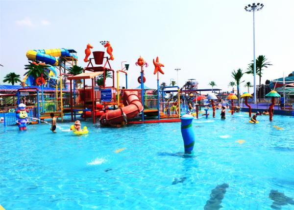 Swimming Pool Water Park Construction , kids outdoor Aquatic Playground Equipment