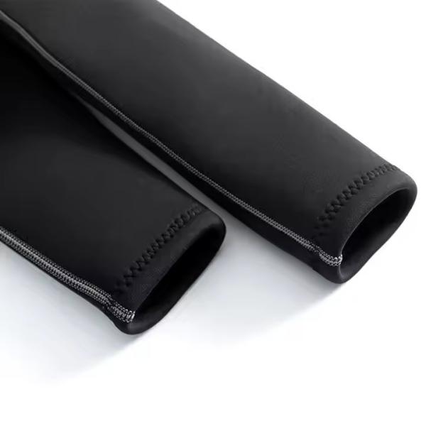 Traje de baño negro de neopreno de 3 mm resistente a la abrasión para buceo profundo tropical