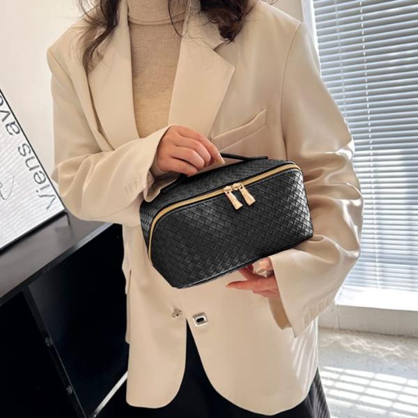 Large capacity travel bag cosmetic bags with compartments for women ladies