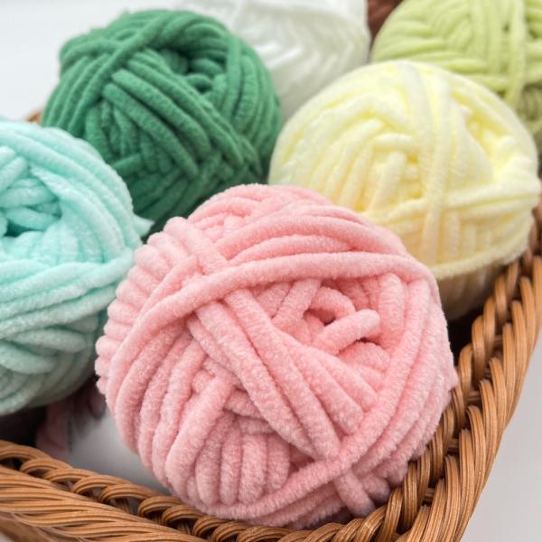 1/1.1NM  Velvet Yarn For Cozy Blankets And Hand Knitting Baby Blanket