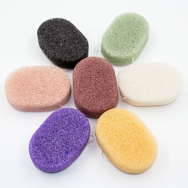Nettoyage organique d'éponge konjac ovale naturelle de massage facial de soins