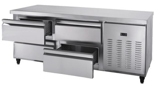 Вентиляторная система охлаждения под встречным холодильником рекламы стиля ящика