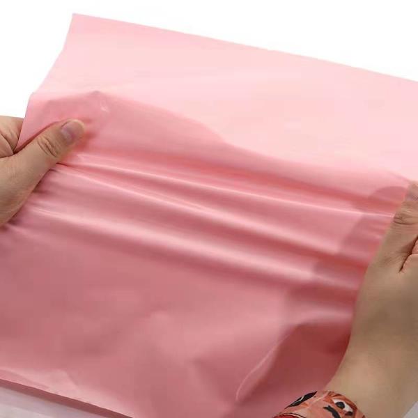 Expédition sûre et sécurisée avec des sacs de messagerie en PE résistant aux UV