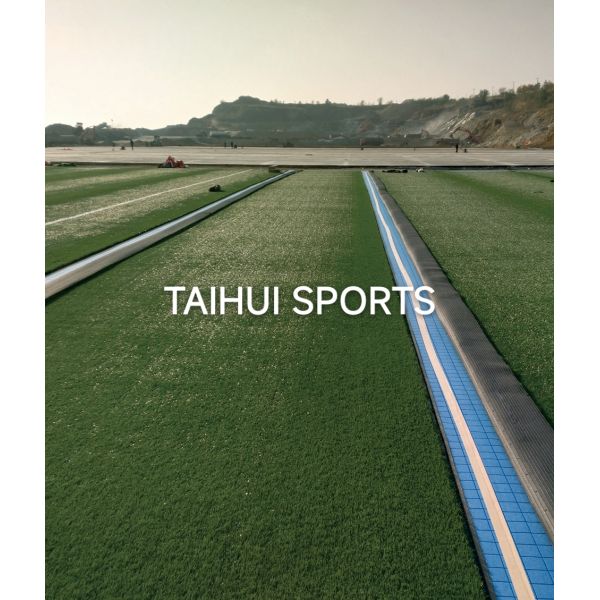 Almohadilla amortiguadora TAIHUI de nuevo diseño 2025 con nylon en la parte superior y respaldo de membrana, 30 kg/m3, 50 kg/m3, 15 mm de espesor para campos deportivos