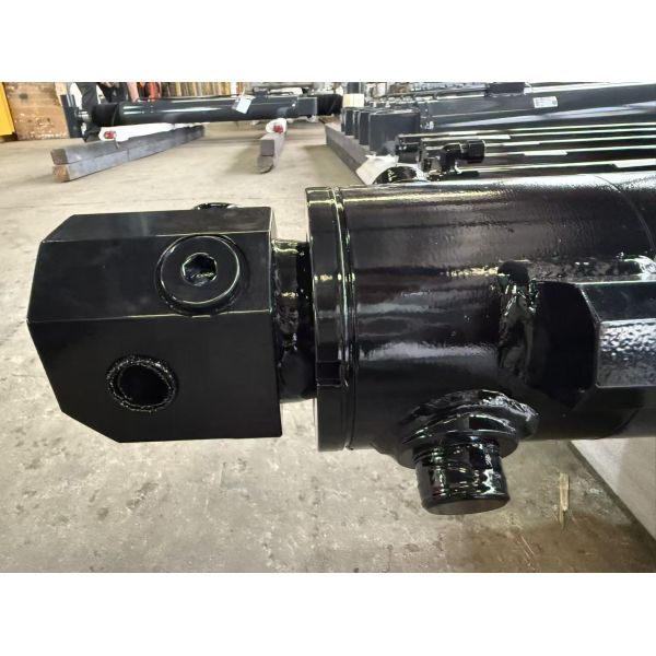 Hard Chrome Plated 2550mm Stroke Telescopic Hydraulic Cylinder With Rod End Oil Passage