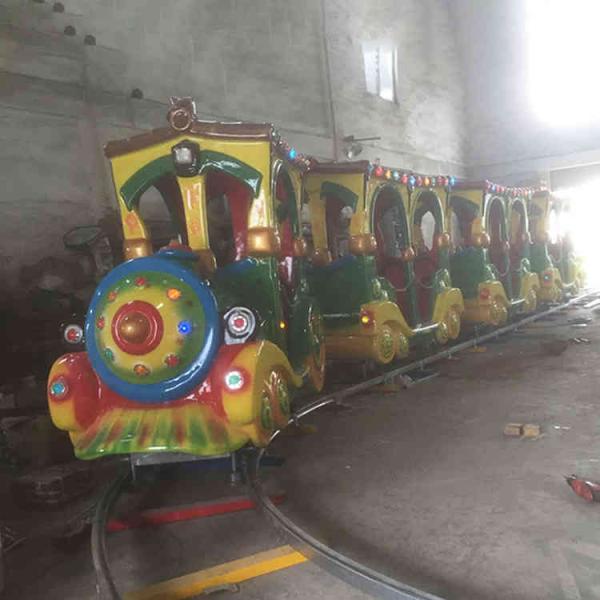 Mini 2kw Amusement Park Electric Trains / Electric Train Ride 220v Voltage