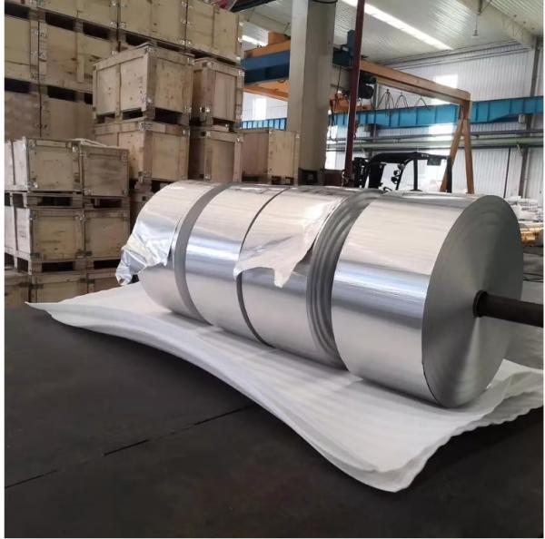 Folha de alumínio 1600mm resistente ao calor de 13 mícrons para o cozimento seguro e eficiente