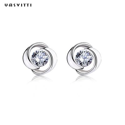 Trevo Diamond Stud Earrings de cristal de Lucky Flower Zircon