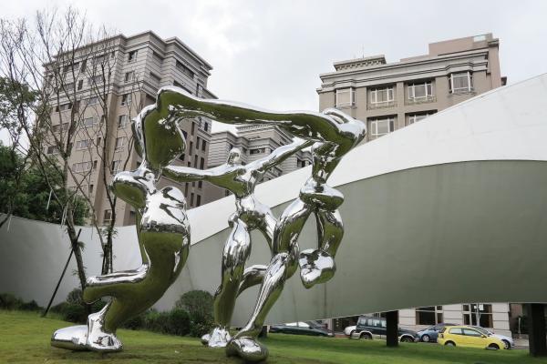 Hand Made SS Sculpture Metal Modern Art For Landscape Decoration