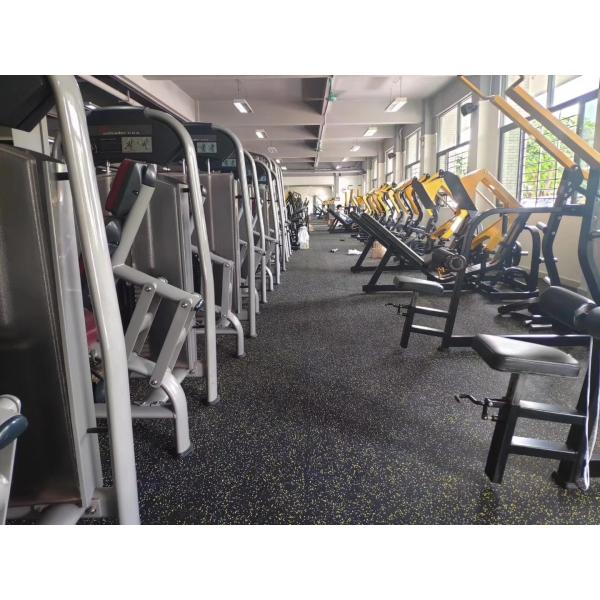 Simple Maintenance Rubber Flooring Cover With High Durability