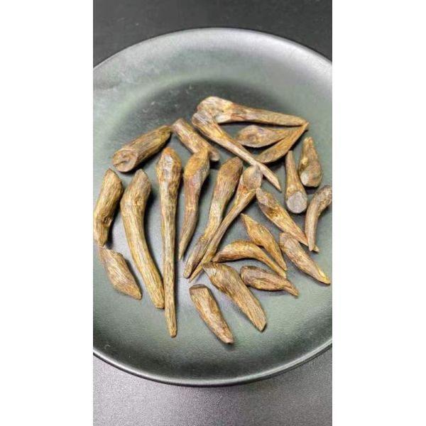 Qi Nan Agarwood Chunks Wooden Handle Piece Car Small Hanging