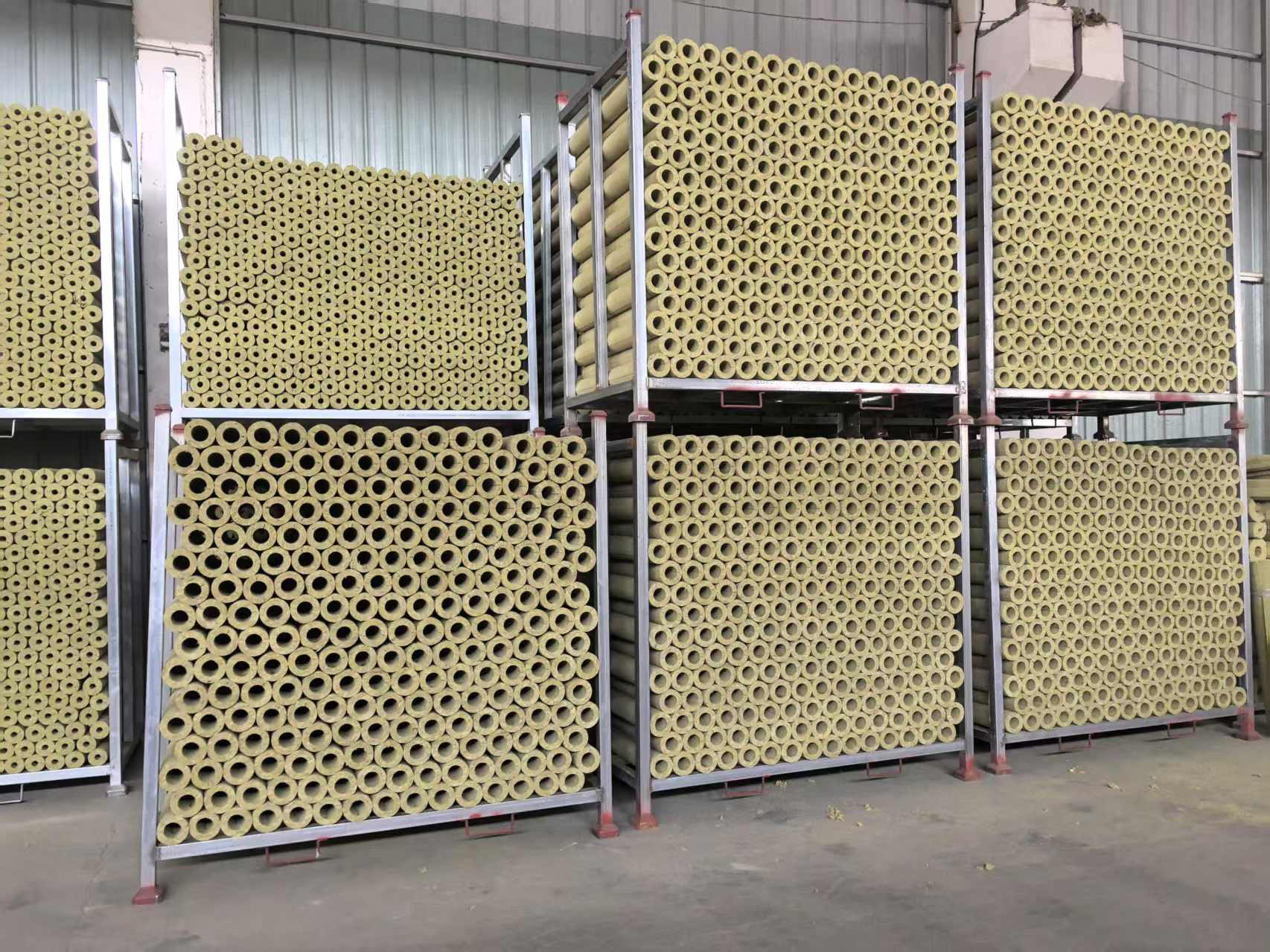 1000mm Rock Wool Pipe Insulation For Steam Pipes Hot Water Pipelines