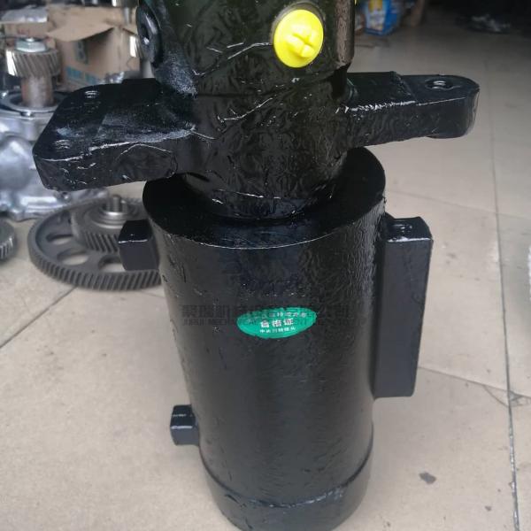 YT55V00009F1 Excavator Hydraulic Parts Swing Joint For SK75-8