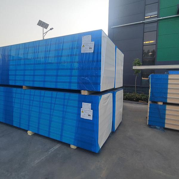 Painéis isolados de armazenamento a frio industrial Painel PU de câmara fria de aço de cor personalizada