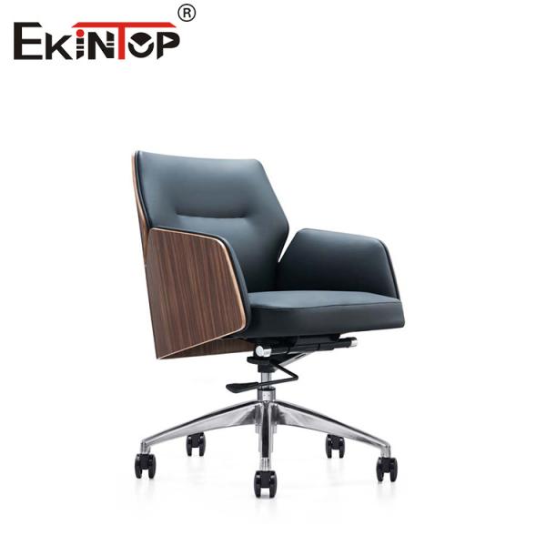 Blend Wood And Leather Office Chair PU Padded Armrest For Timeless Sophistication