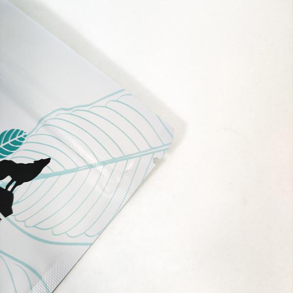 Customized Plastic Smell Proof Mylar Bags Laminated Foil For Packing weed